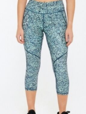 Sweaty Betty Green Power Crop Black Abstract Large
